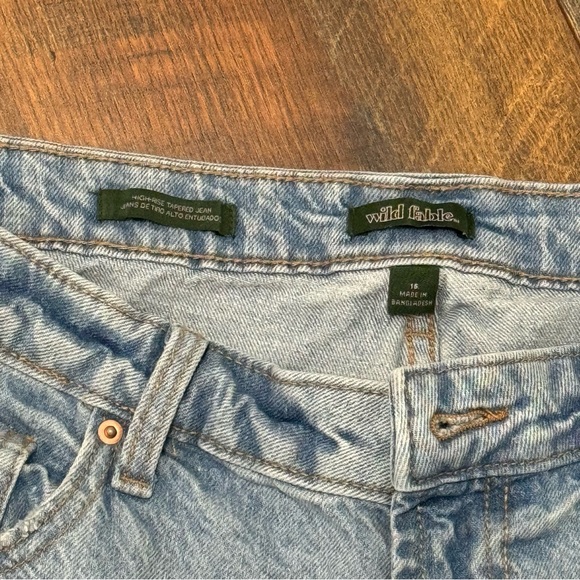 Wild Fable Super-High Rise Tapered Jeans Light Blue - Picture 5 of 7